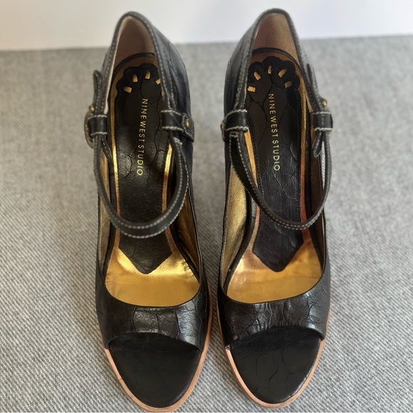 Nine West Studio Black Leather Peep Toe Heels Size 8 Mary Jane Pumps - Picture 3 of 14